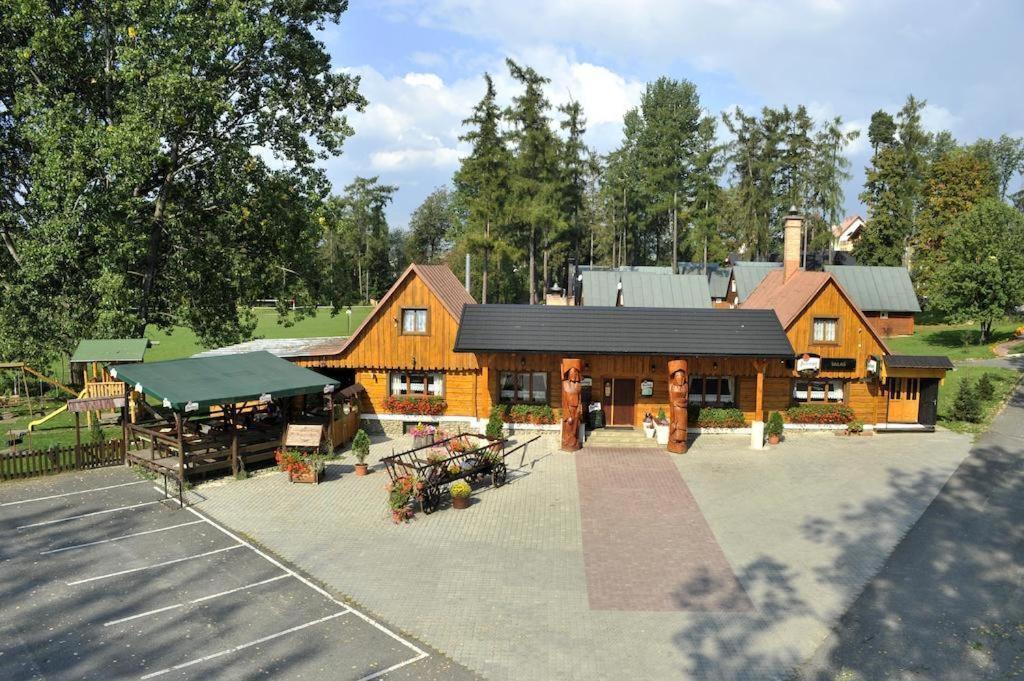 Chalupka Bratov V Resorte Aplend Veľky Slavkov Bagian luar foto